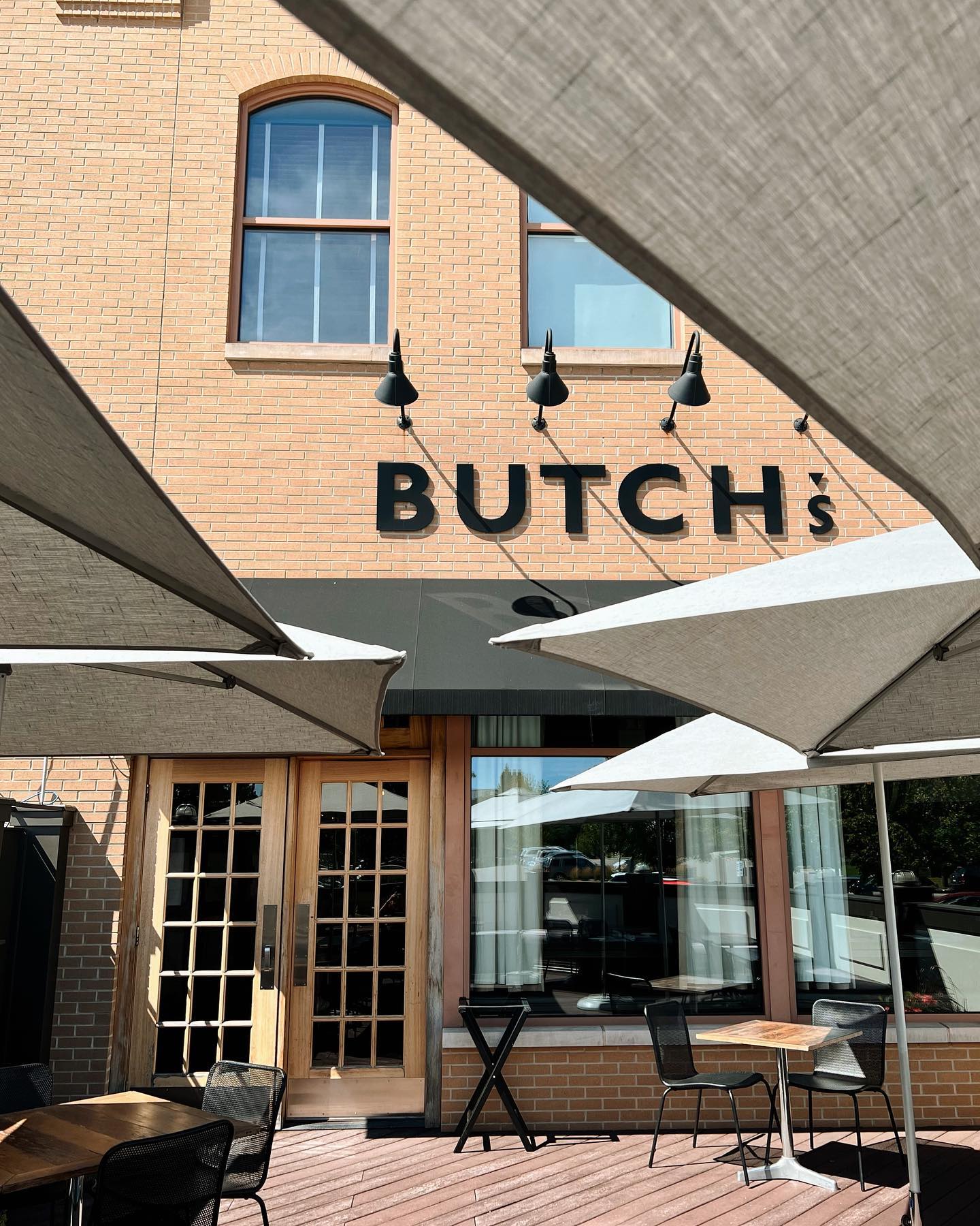 Butch's Dry Dock in Holland