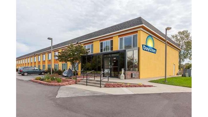 Days Inn by Wyndham Holland in Holland