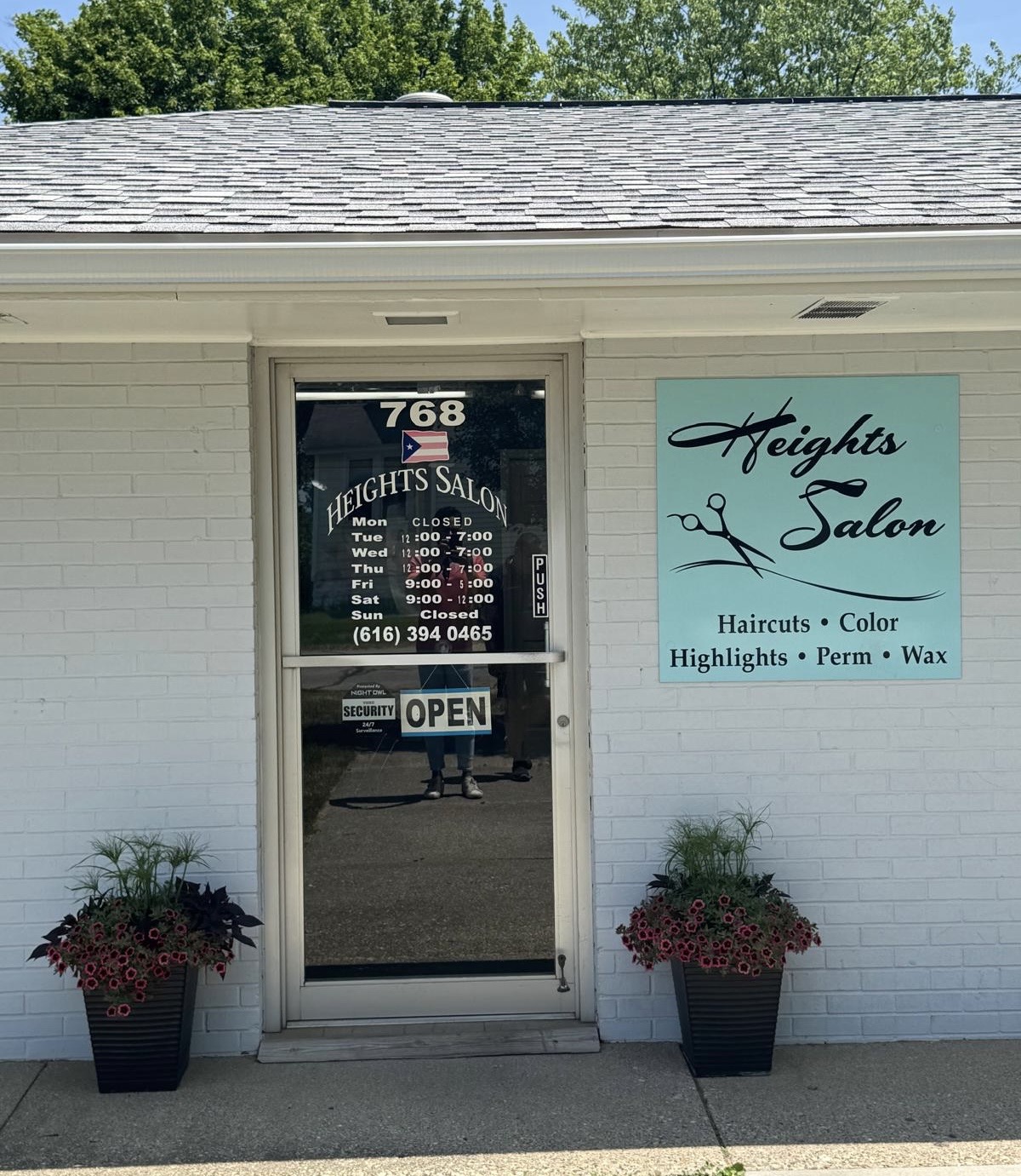 Heights Salon — photo