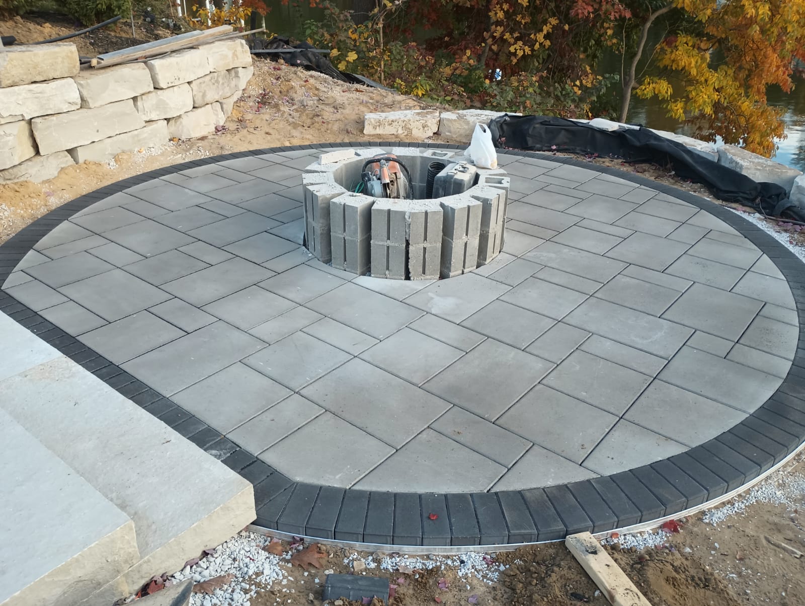 JDesign & Services LLC in Holland