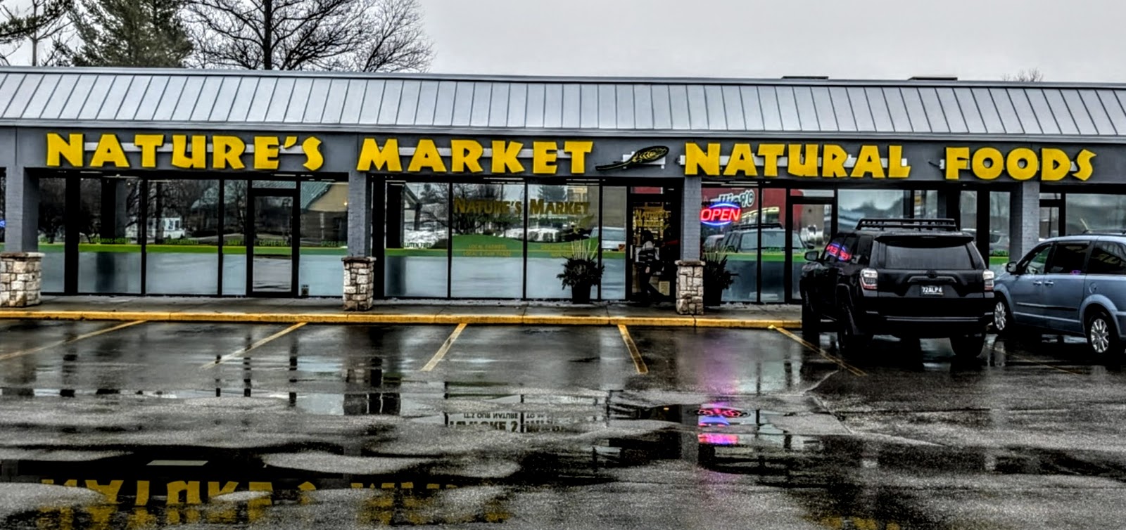 Nature's Market — photo