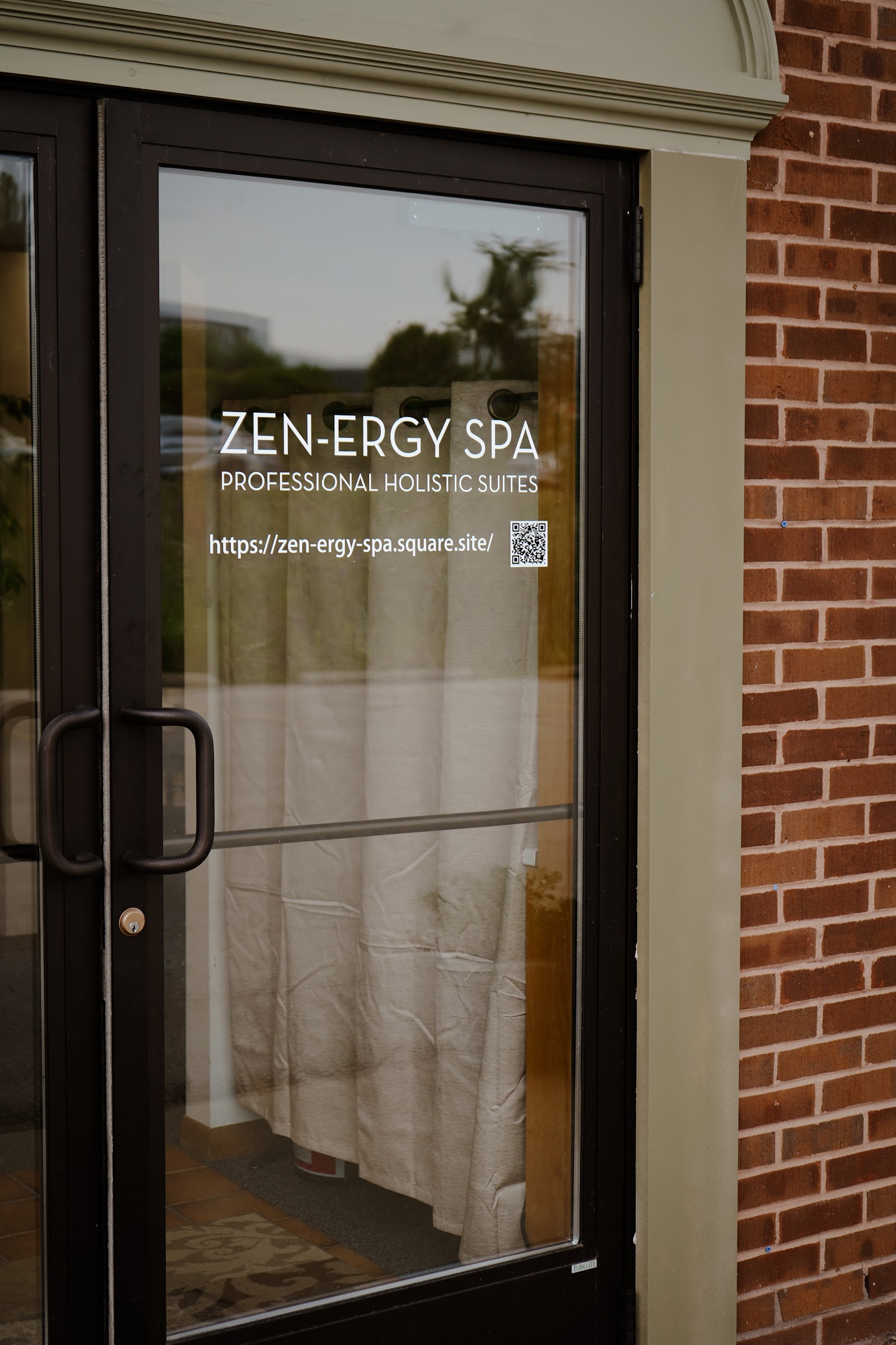 Zen-Ergy Spa LLC in Holland
